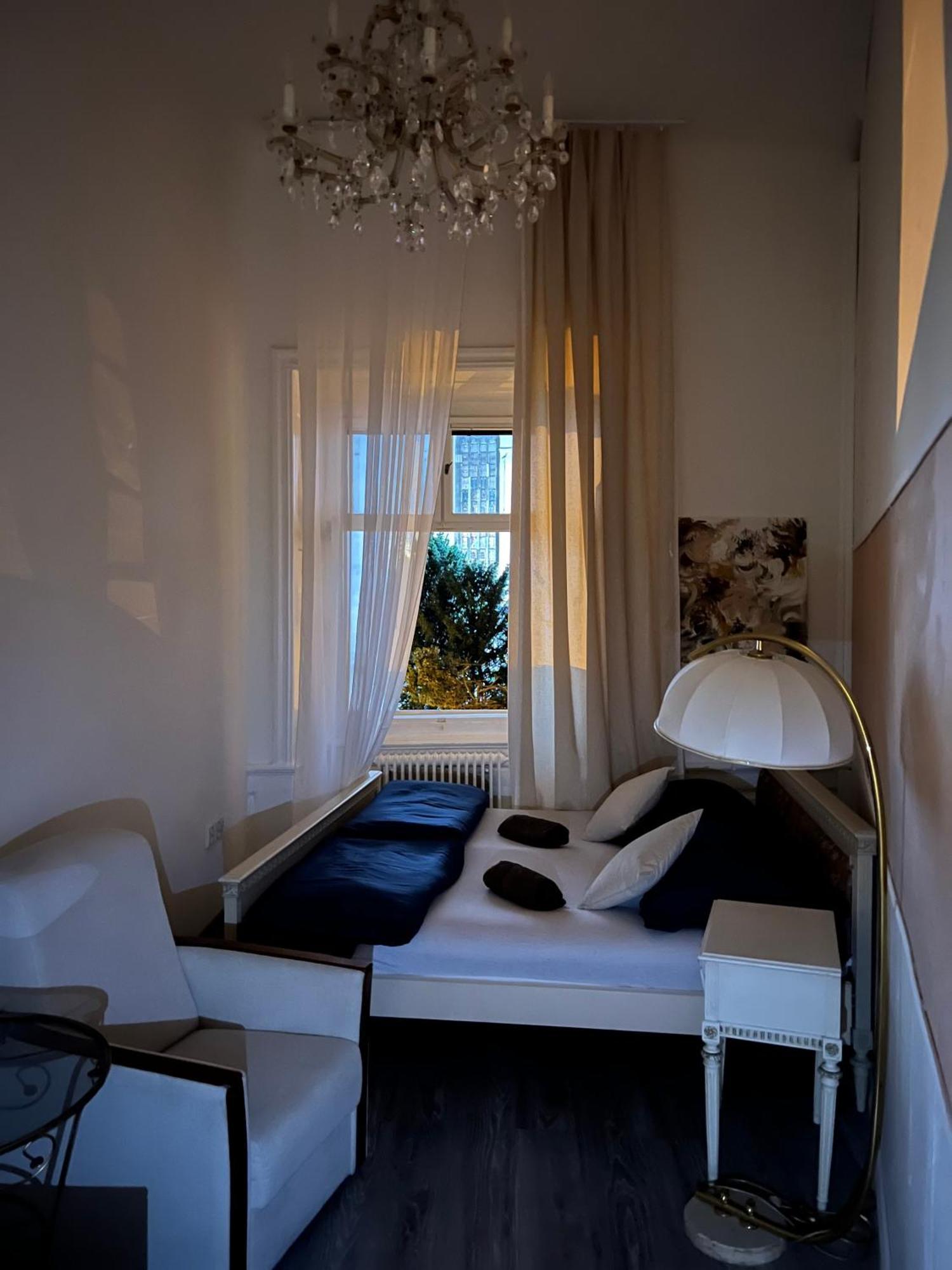 Csaky Palace Bratislava 1 Apartment Luaran gambar