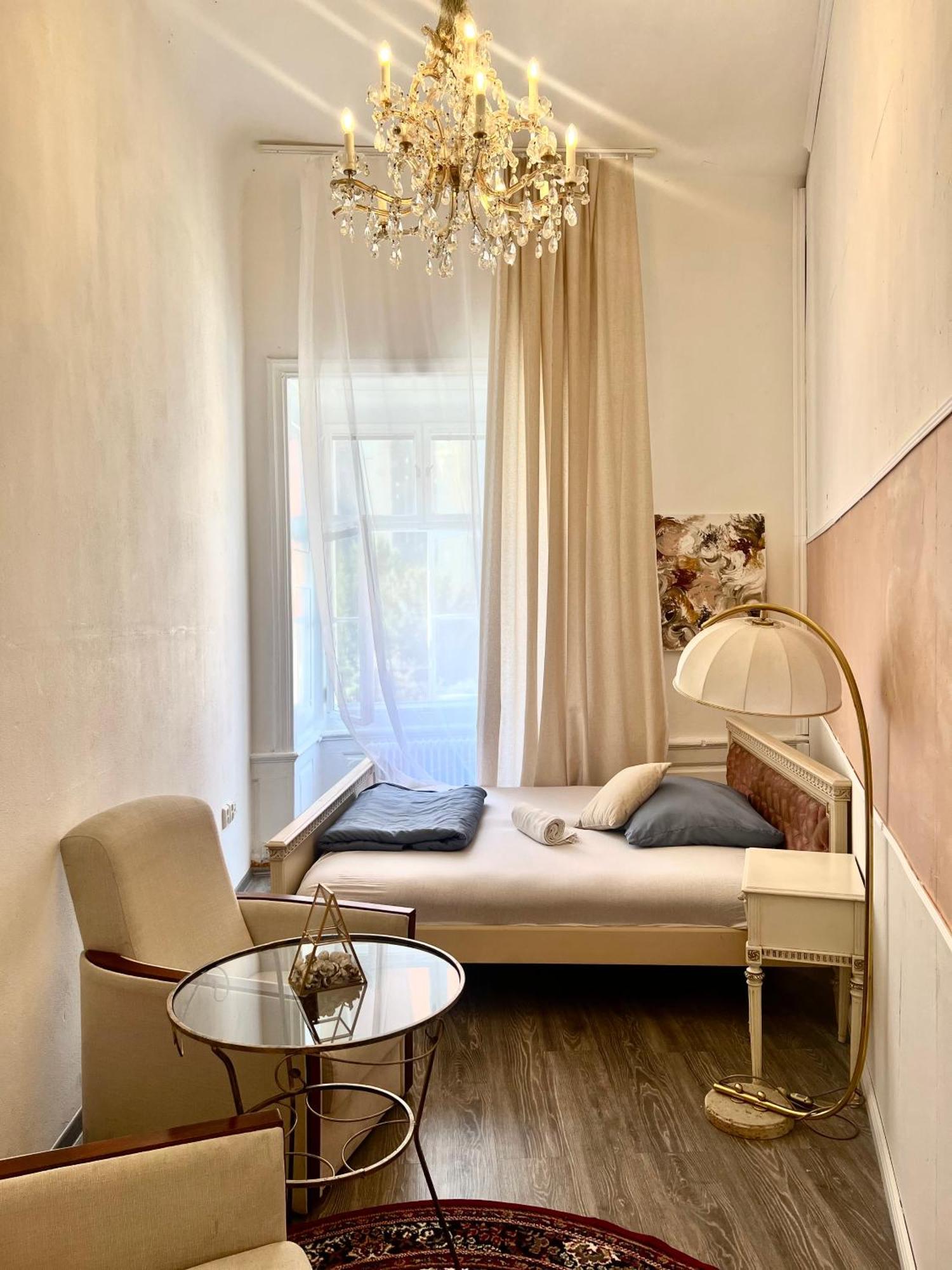 Csaky Palace Bratislava 1 Apartment Luaran gambar